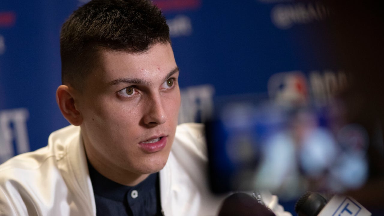 Heat select Tyler Herro from Kentucky with No. 13 draft pick
